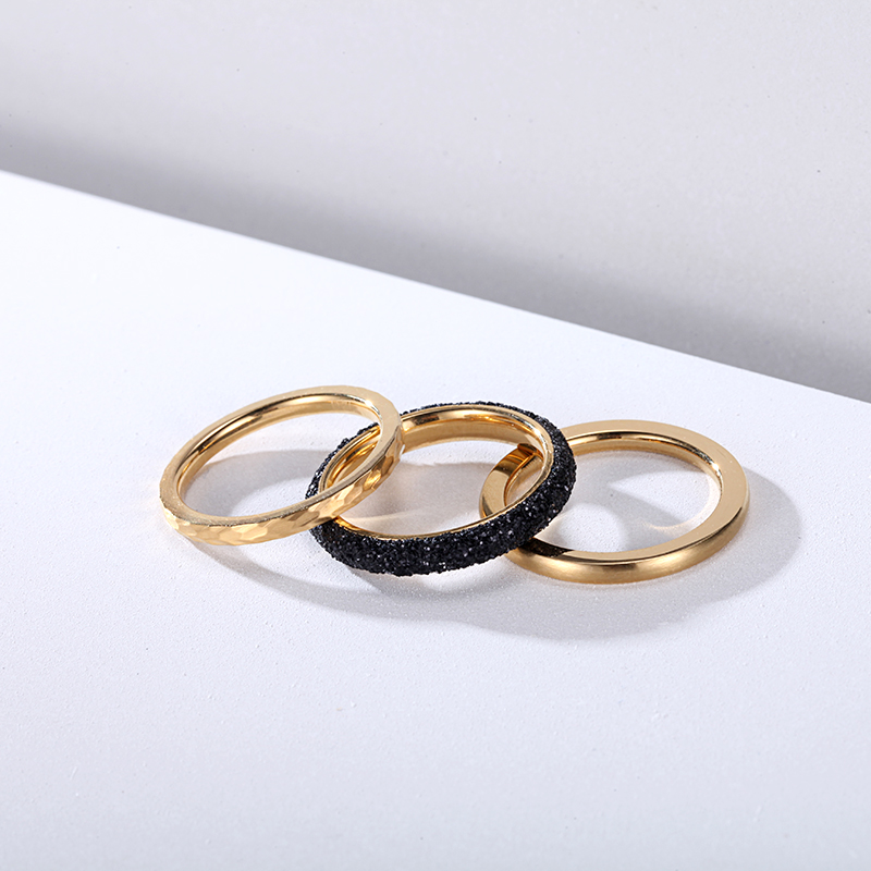 Black Stardust 3pcs Ring In Gold Gold With Bold Statement Appeal - Image 6