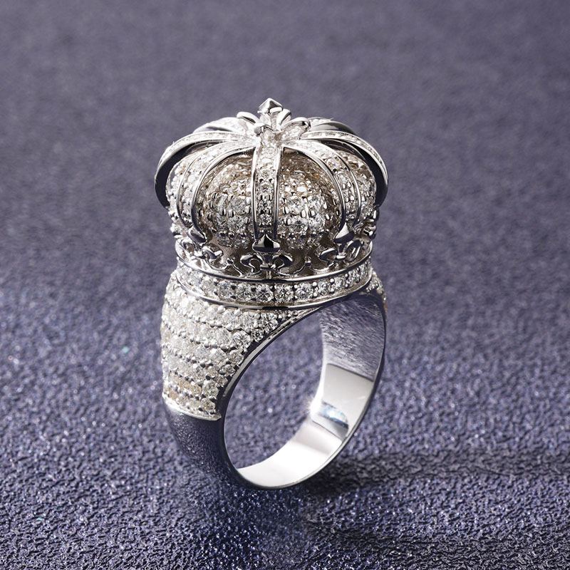 Iced Out Three-dimensional Crown Ring Gold With Street Luxury Shine