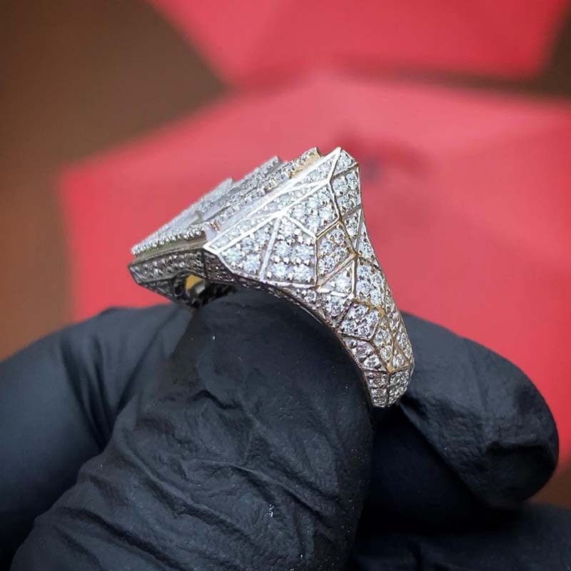 Iced Out King Crown Ring For Men Gold With Street Luxury Shine - Image 3
