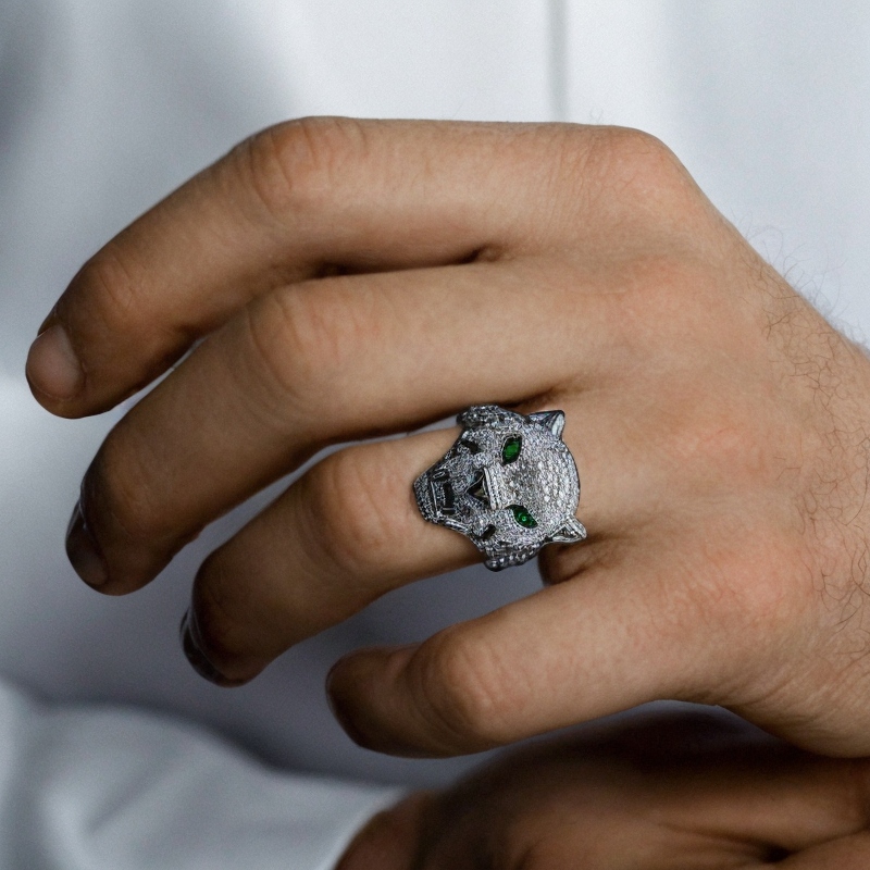 Iced Out Roaring Leopard Head With Emerald Eye Ring Silver - Image 3