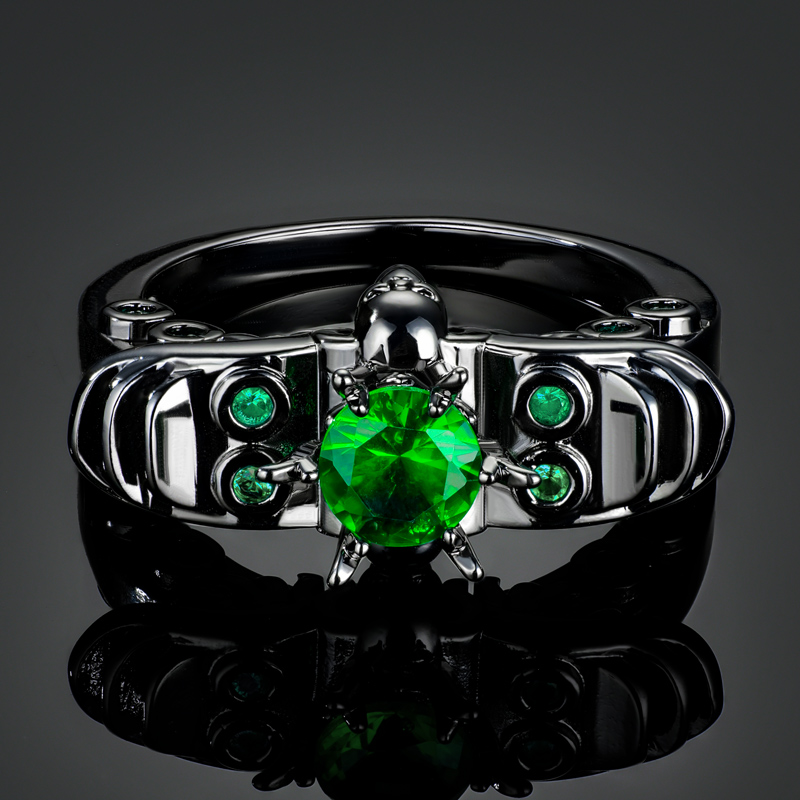Iced Out Skull Bee Emerald Ring Gold With Street Luxury Shine - Image 5