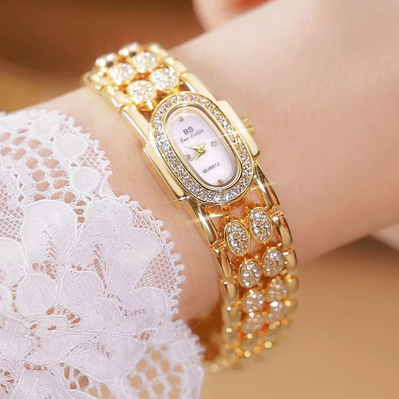 Iced Out Oval Dial Women's Quartz Bracelet Watch With Street Luxury Shine