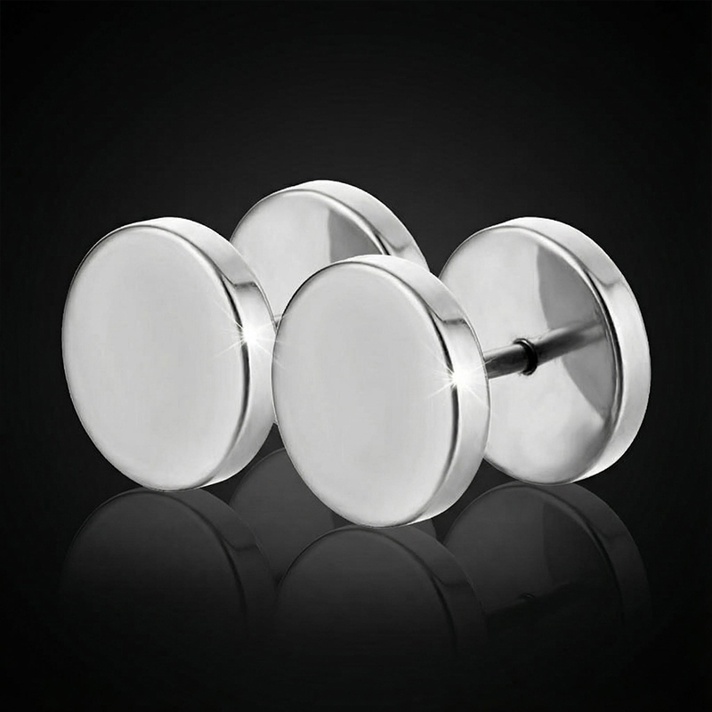 Round Stainless Steel Stud Earrings Bold Statement Style With Street Luxury - Image 3