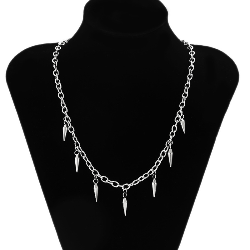 Rivet Titanium Steel Necklace Bold Statement Style With Street Luxury - Image 4