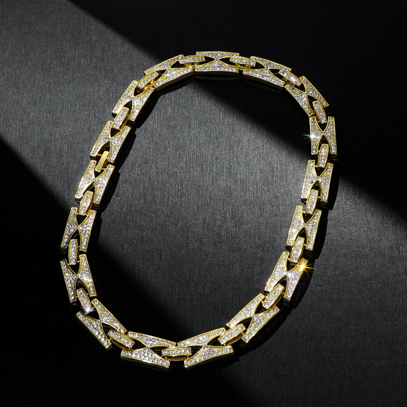 13mm Iced Out Razor Link Chain Gold With Street Luxury Shine - Image 4