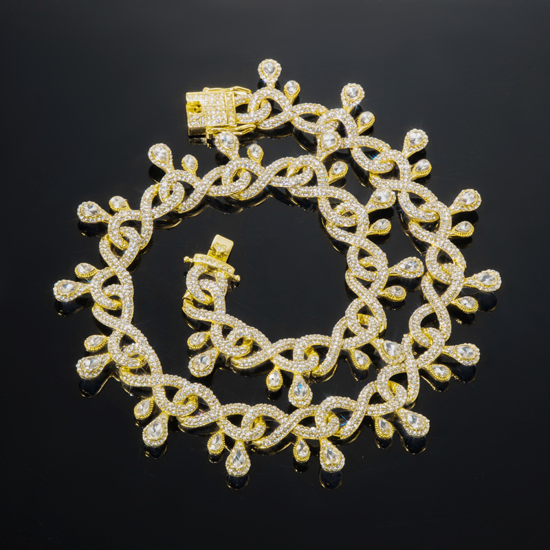 Iced Out Dripping Infinity Cuban Link Chain Gold With Street Luxury Shine - Image 5