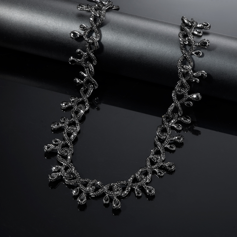 Iced Out Dripping Infinity Cuban Link Chain Gold With Street Luxury Shine - Image 6
