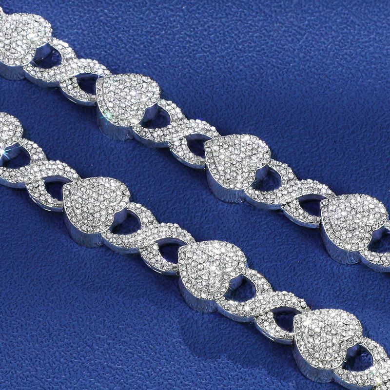 11mm 20 Iced Out Heart Infinity Link Chain In White Gold With Gold Shine - Image 3