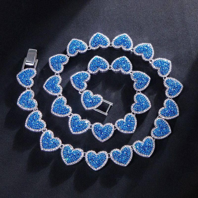 15mm 20 Clustered Sapphire Heart Link Chain In White Gold With Gold Shine - Image 3