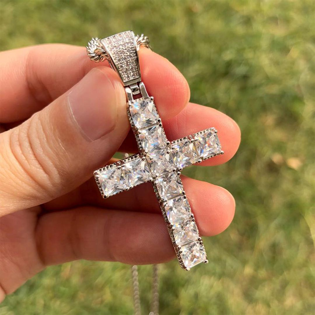 Iced Out Princess Cut Cross Pendant In White Gold Moissanite - Image 7