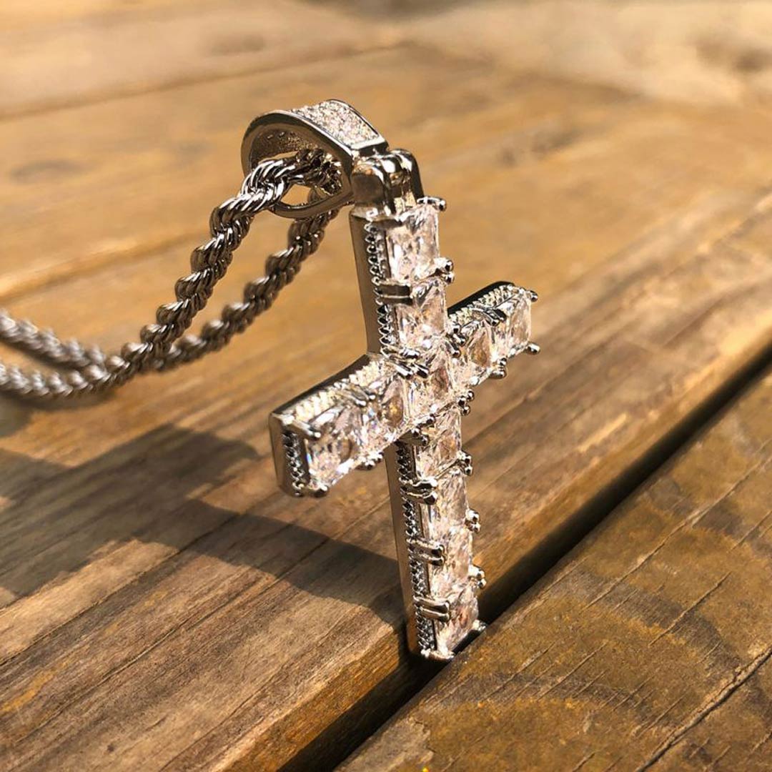 Iced Out Princess Cut Cross Pendant In White Gold Moissanite - Image 8