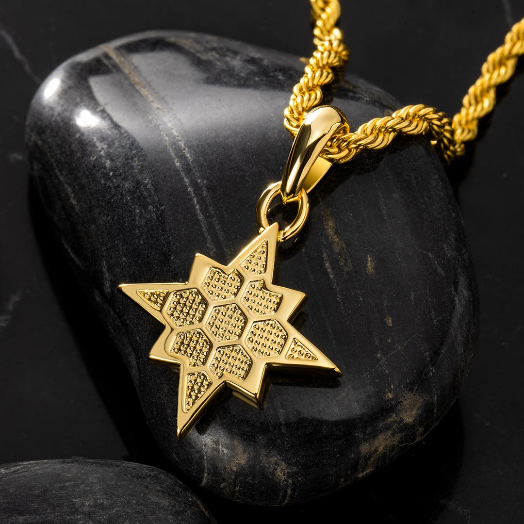 North Star Pendant In Gold Gold With Bold Statement Appeal - Image 4