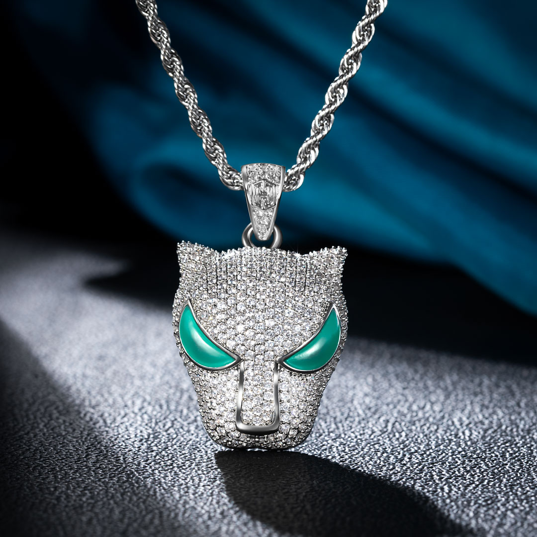 Glow In The Dark Black Panther Pendant Gold With Street Luxury Shine - Image 7