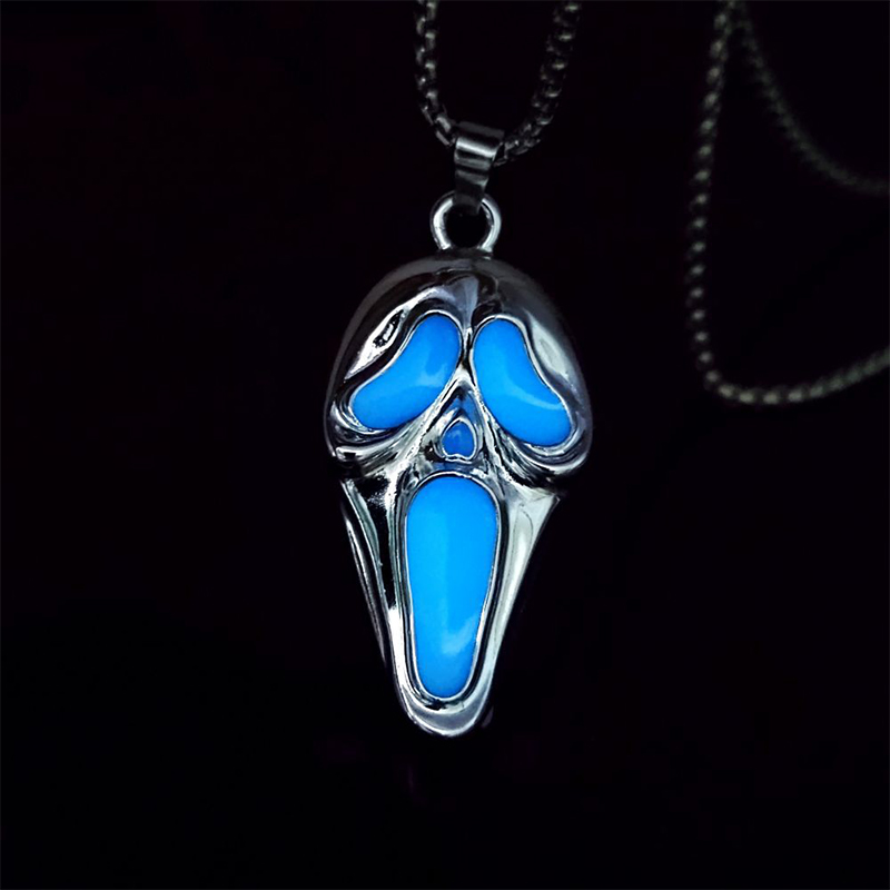 Glow In The Dark Screaming Ghost Face Pendant With Street Luxury Shine - Image 3