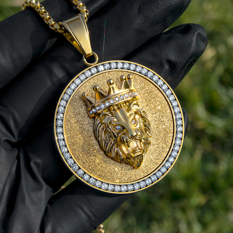 Crown Lion King Round Pendant Bold Statement Style With Street Luxury - Image 5