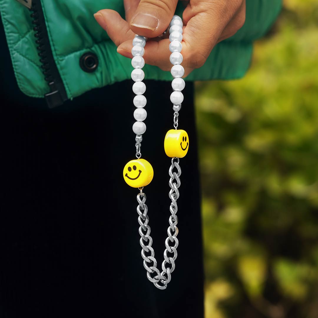 Smile Face Pearl And Steel Cuban Chain Necklace With Street Luxury Shine - Image 5
