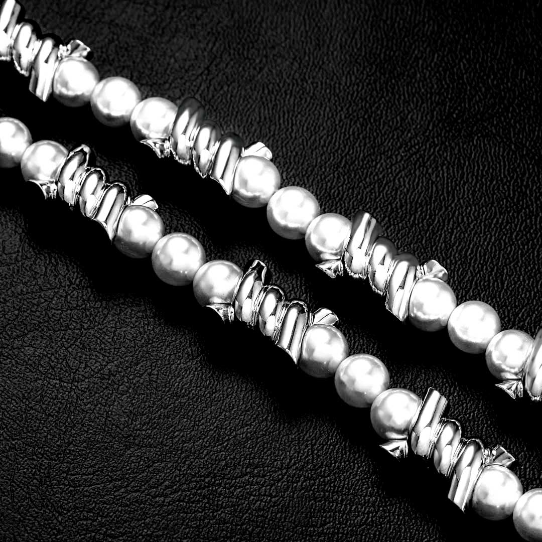 Thorns Barb Wire Pearl Necklace Bold Statement Style With Street Luxury - Image 3