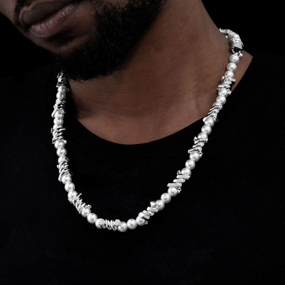 Thorns Barb Wire Pearl Necklace Bold Statement Style With Street Luxury - Image 4