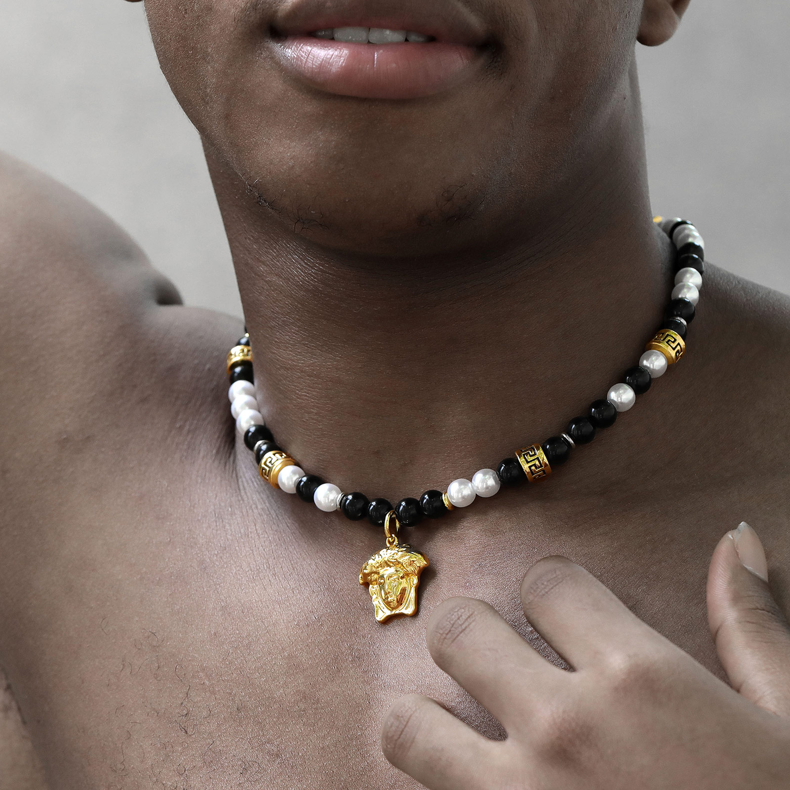 Banshee Black Pearl Necklace In Gold Made For Street Luxury Energy