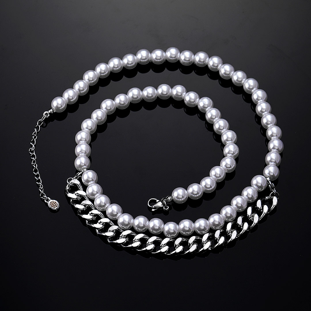 8mm Pearl With Cuban Chain Necklace Gold With Bold Statement Appeal - Image 4