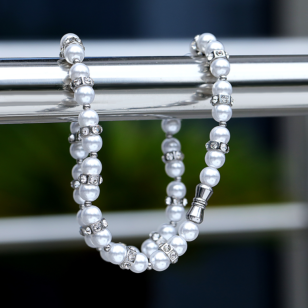Iced Out Nut And Pearl Necklace Gold With Street Luxury Shine - Image 4