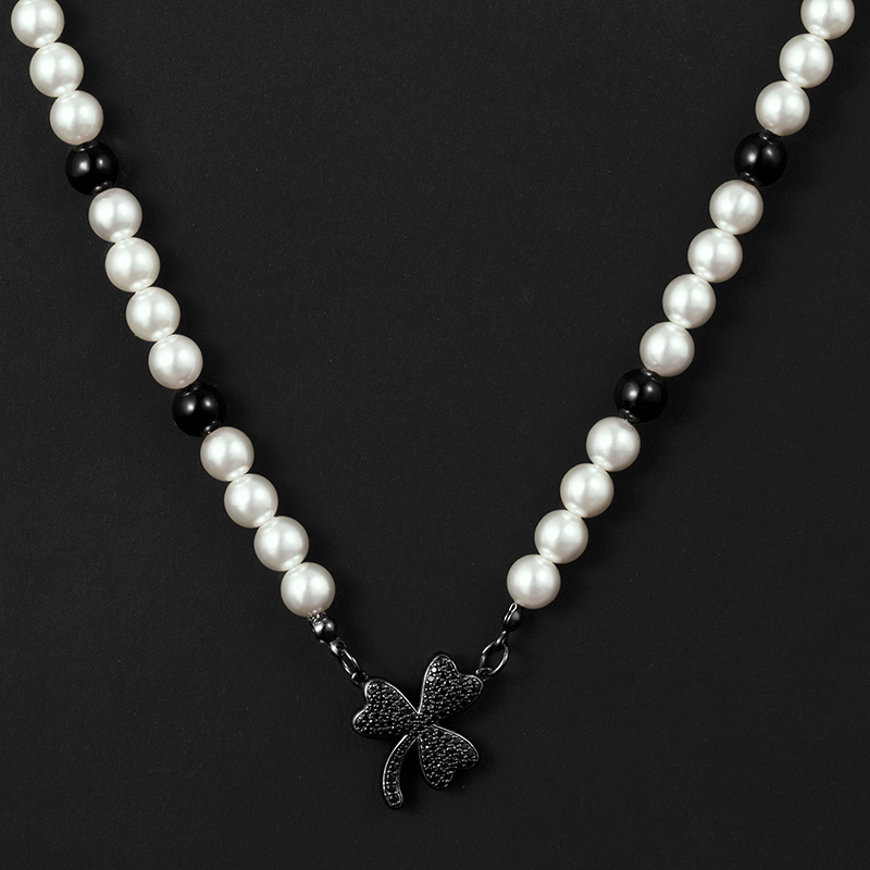Iced Out Black Stones Three-leaf Pearl Necklace With Street Luxury Shine - Image 5