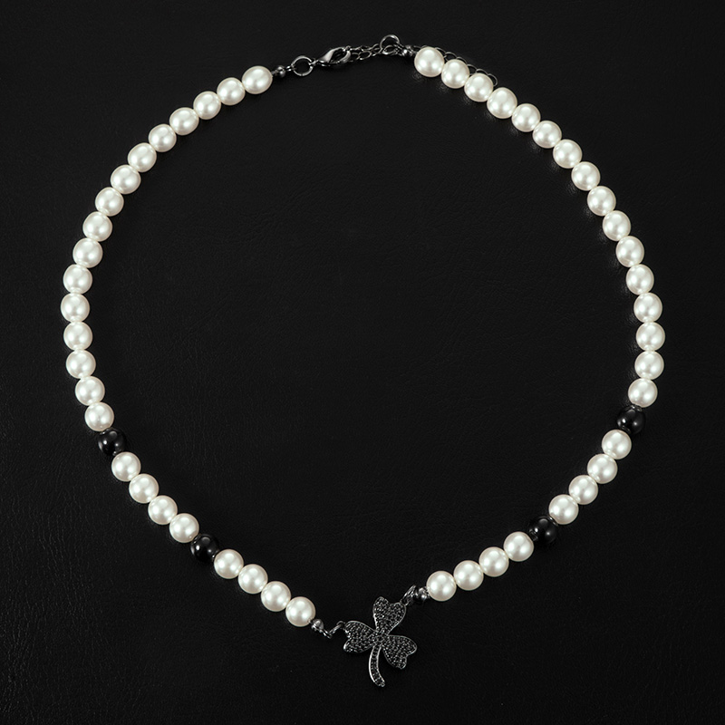 Iced Out Black Stones Three-leaf Pearl Necklace With Street Luxury Shine - Image 7