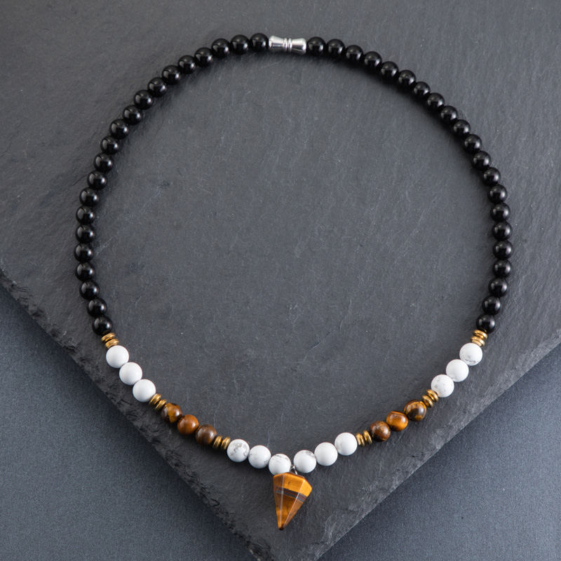 Street Luxury White Turquoise Beads Healing Necklace With Pointed Pendant - Image 4