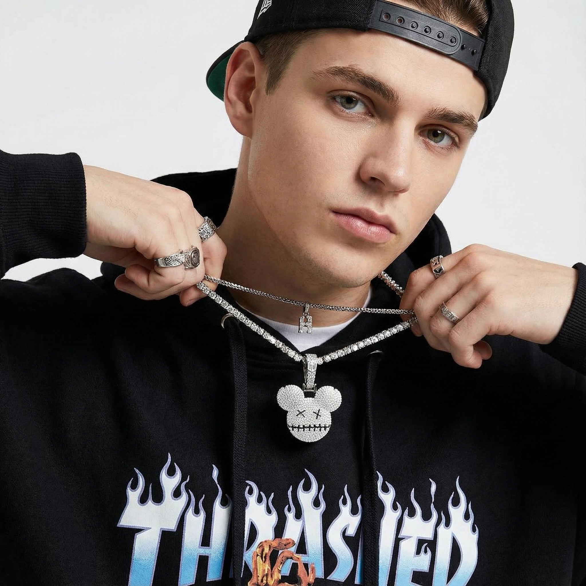 Iced Out Cartoon Mouse Pendant In White Gold With Street Luxury Shine - Image 7