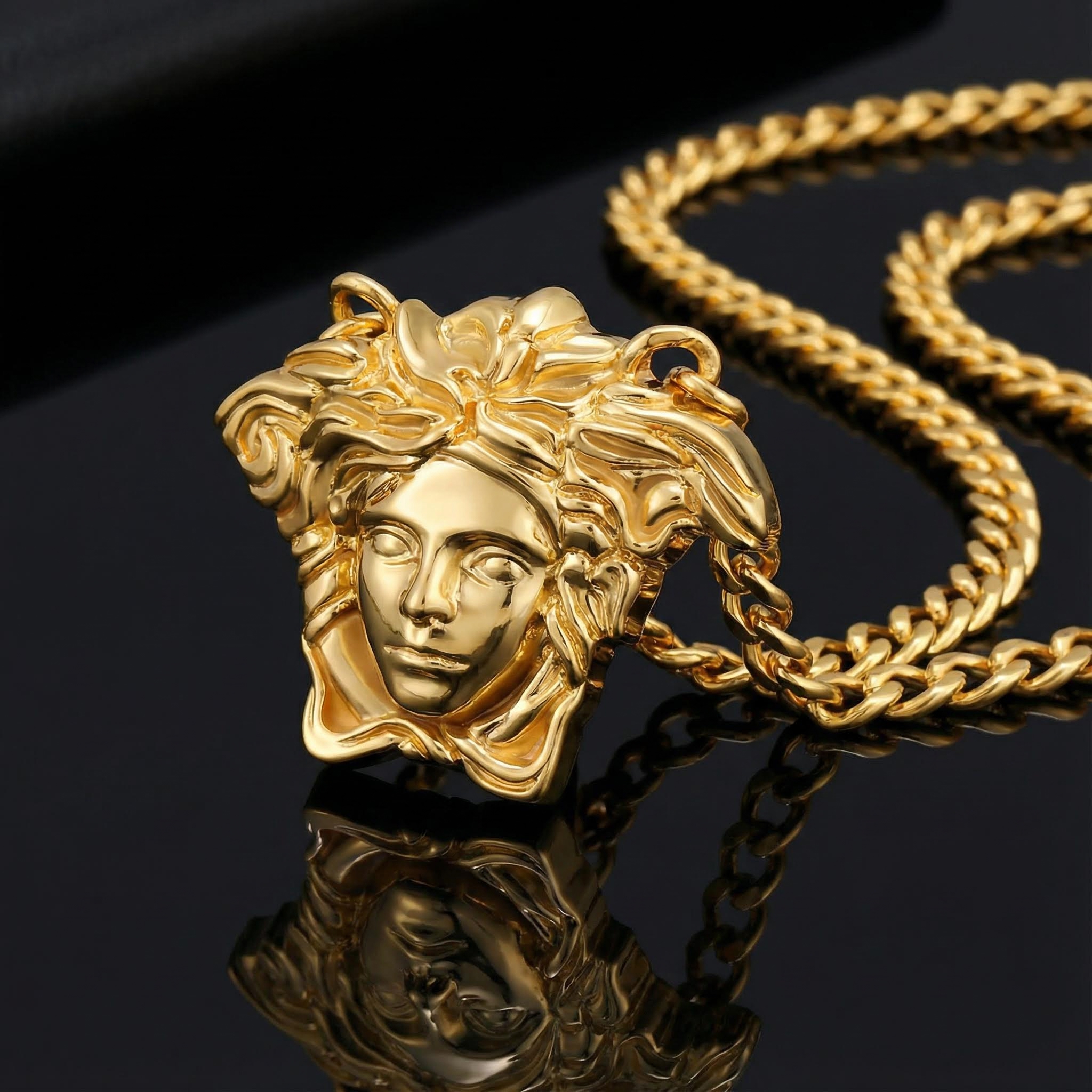 Snake Hair Banshee Cuban Necklace Pendant With Street Luxury Shine
