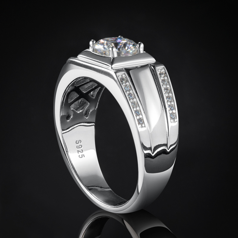 Bold 1ct Moissanite Round Cut Men's Engagement Ring In S925 Sterling Silver - Image 4