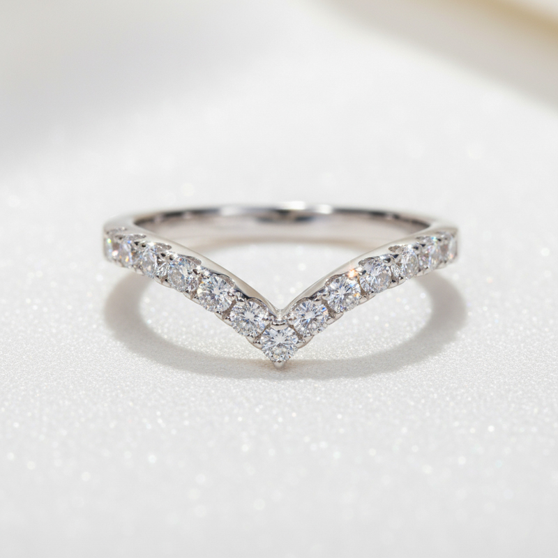 Bold 2mm V-shaped Round Cut Moissanite Cluster Eternity Ring In S925 Silver - Image 5