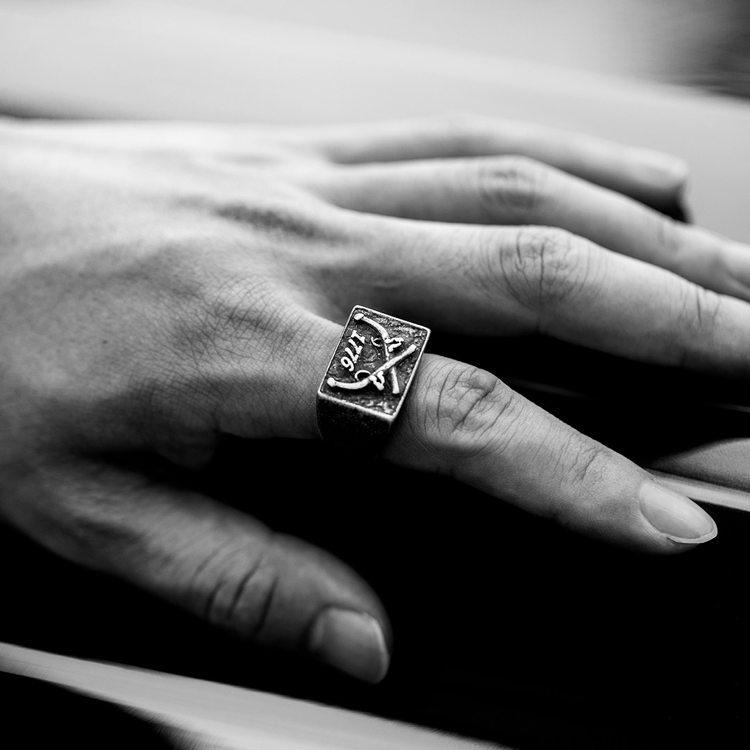 1776 Crossed Guns Stainless Steel Ring Silver With Street Luxury Shine - Image 3