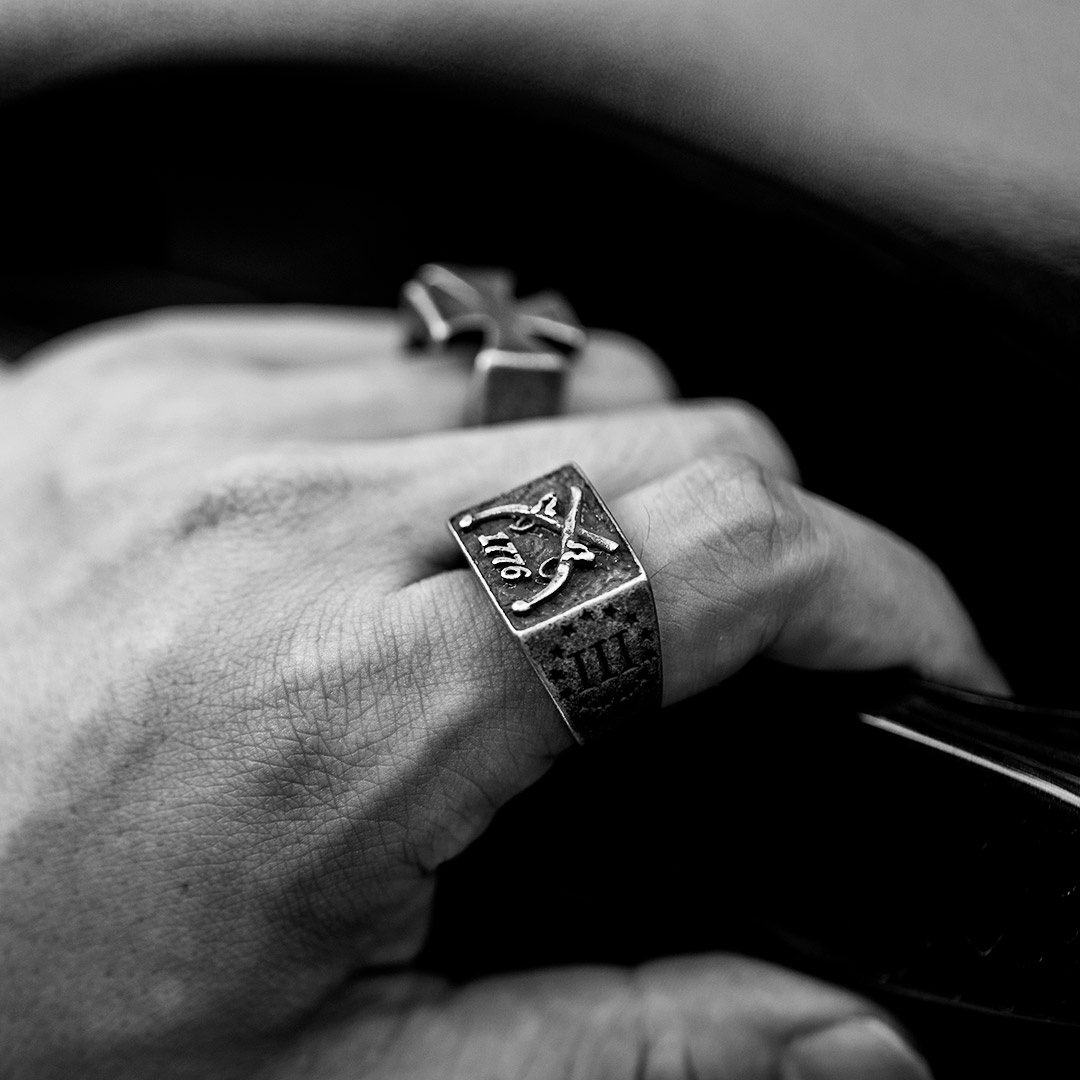 1776 Crossed Guns Stainless Steel Ring Silver With Street Luxury Shine - Image 5
