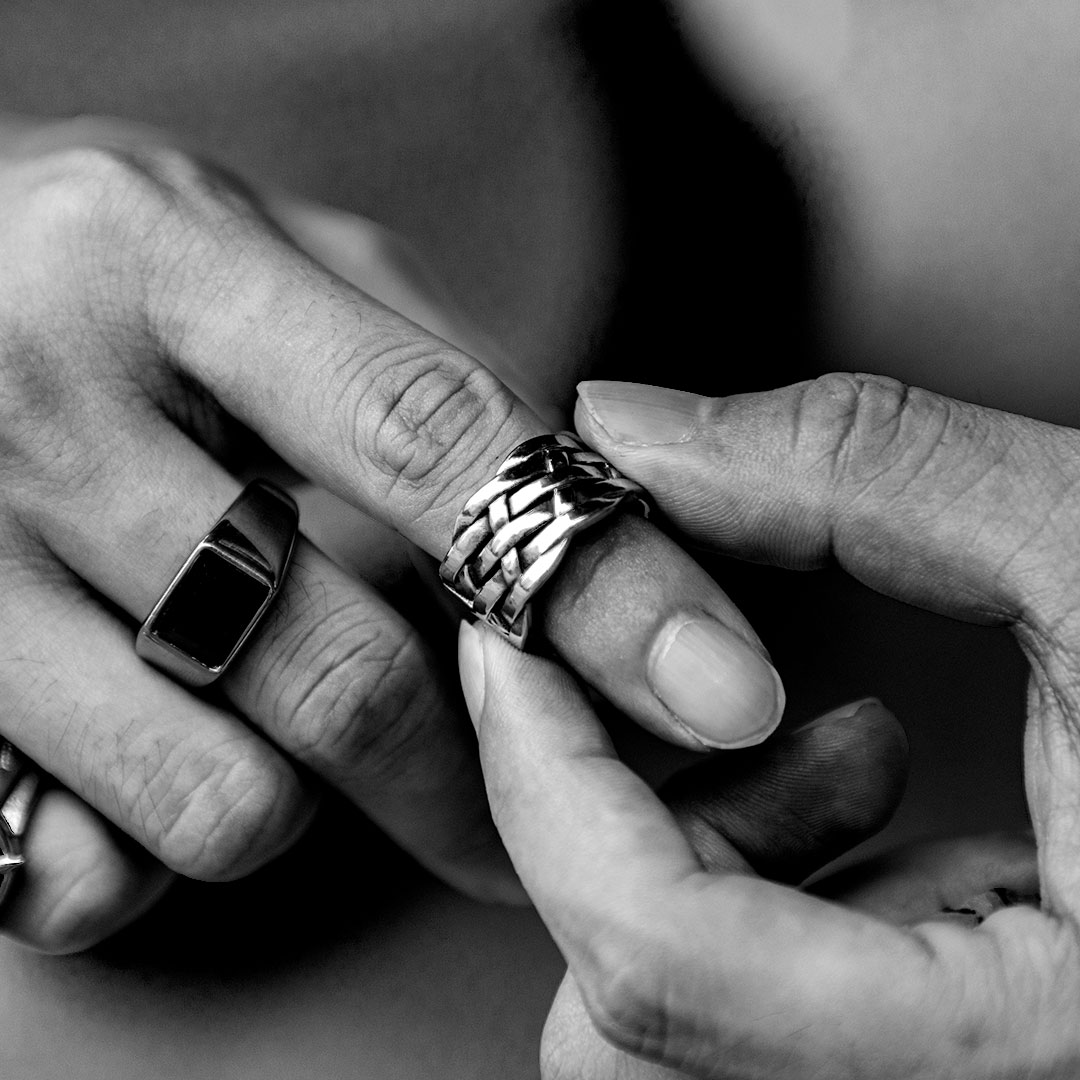 Celtic Knot Stainless Steel Ring Bold Statement Style With Street Luxury - Image 4
