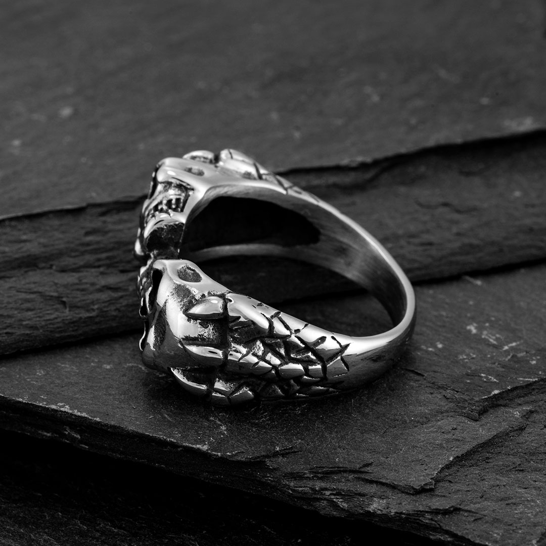 Double Skull Stainless Steel Ring Bold Statement Style With Street Luxury - Image 4