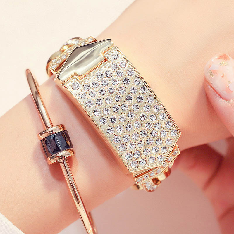 Iced Out Clamshell Quartz Watch Gold With Street Luxury Shine - Image 6