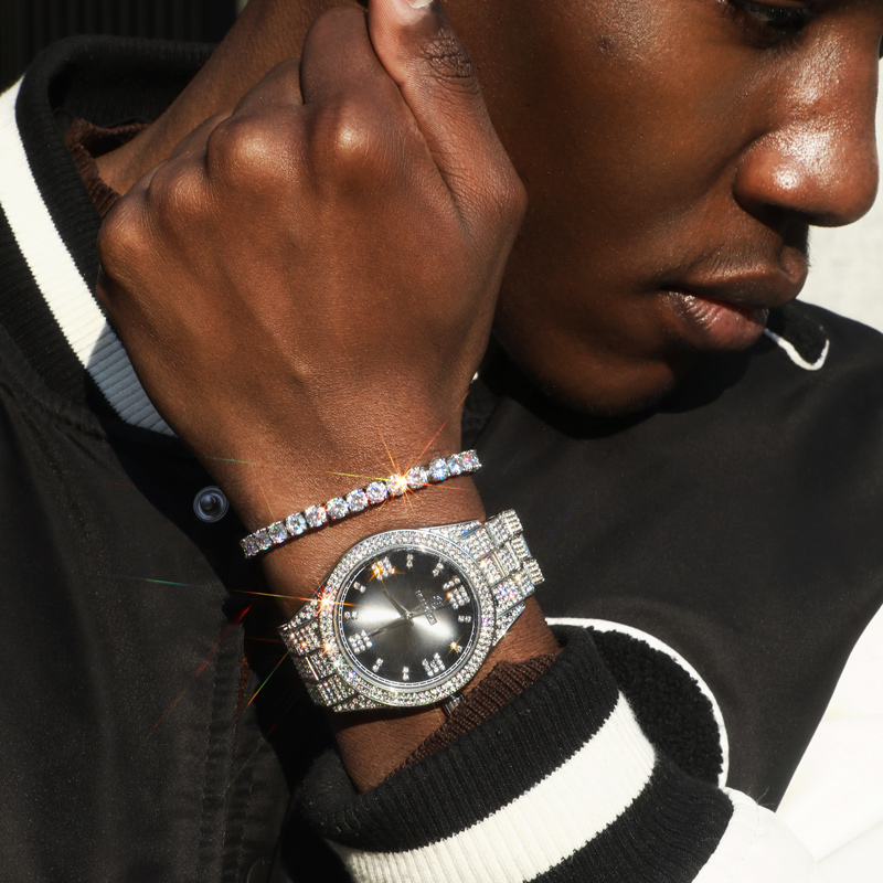 Iced Out Black Roman Numerals Dial Mens Wrist Watch With Bold Premium Edge - Image 5