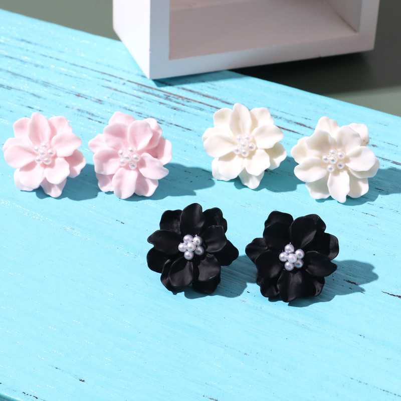 Camellia Flower Pearl Earrings Bold Statement Style With Street Luxury - Image 5