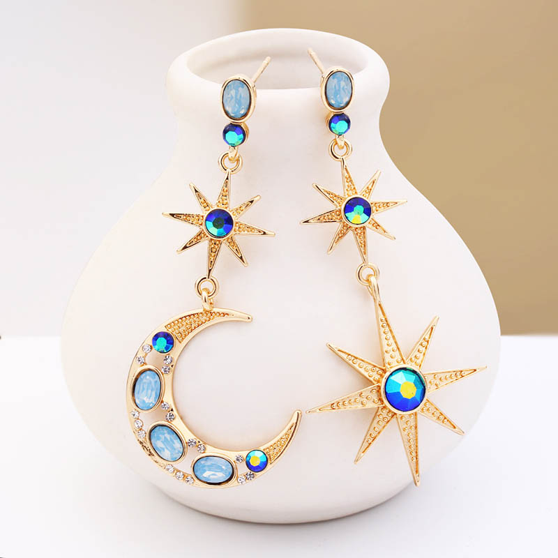 Asymmetry Star Moon Drop Earrings Bold Statement Style With Street Luxury - Image 4