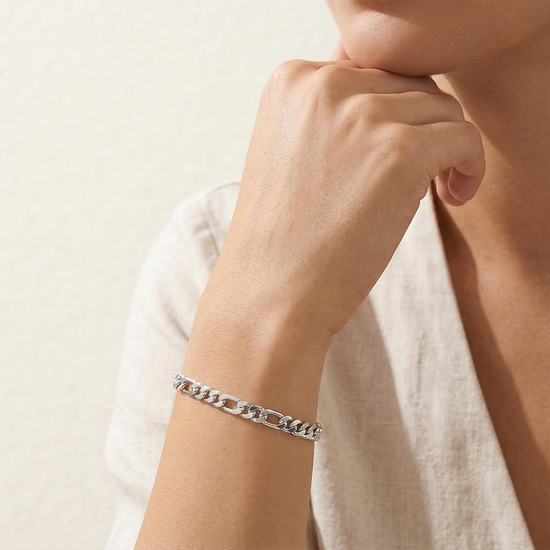 Women's 5mm Figaro Bracelet Bold Statement Style With Street Luxury - Image 3