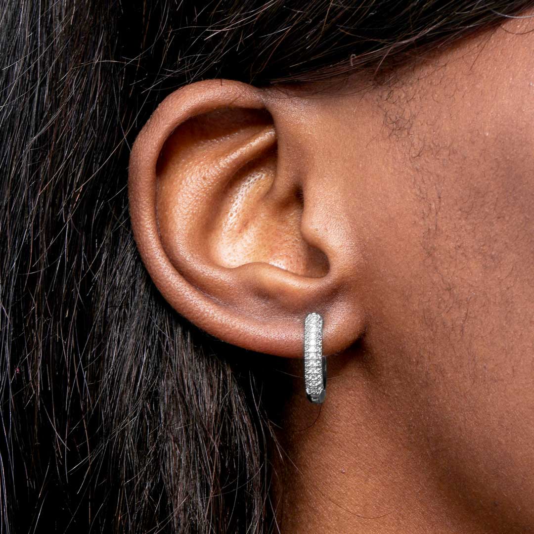 Women's Iced Out Circle Hoop Earrings In White Gold With Gold Shine - Image 4