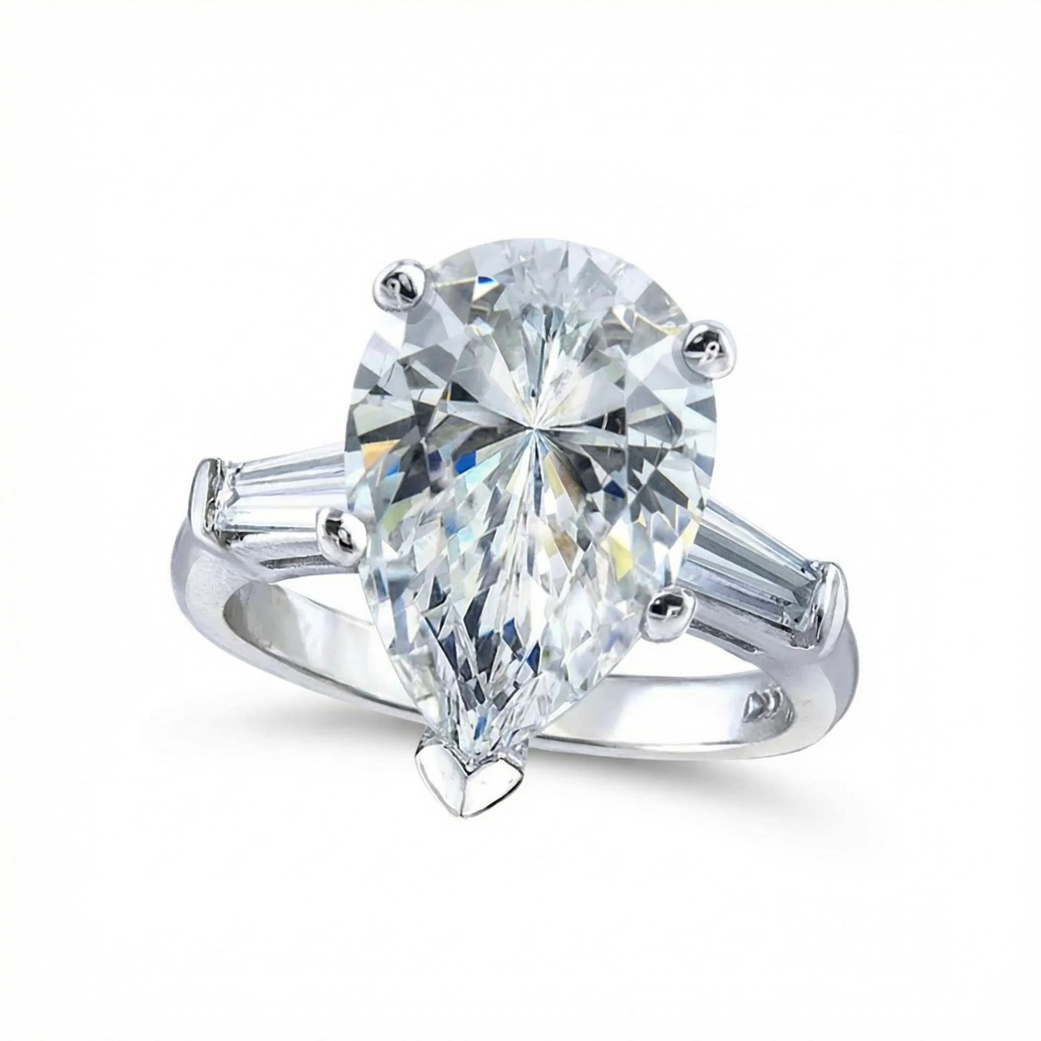 Pear Cut Engagement Ring Bold Statement Style With Street Luxury - Image 4