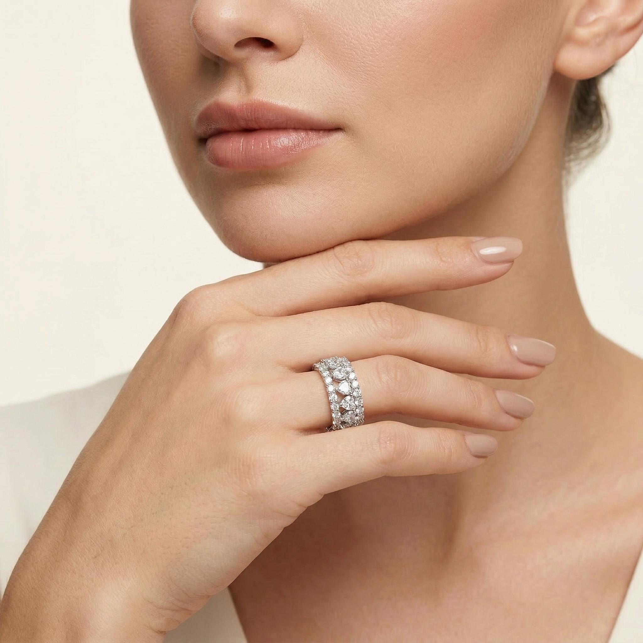 Heart Cut & Round Cut Engagement Ring Gold With Street Luxury Shine - Image 3