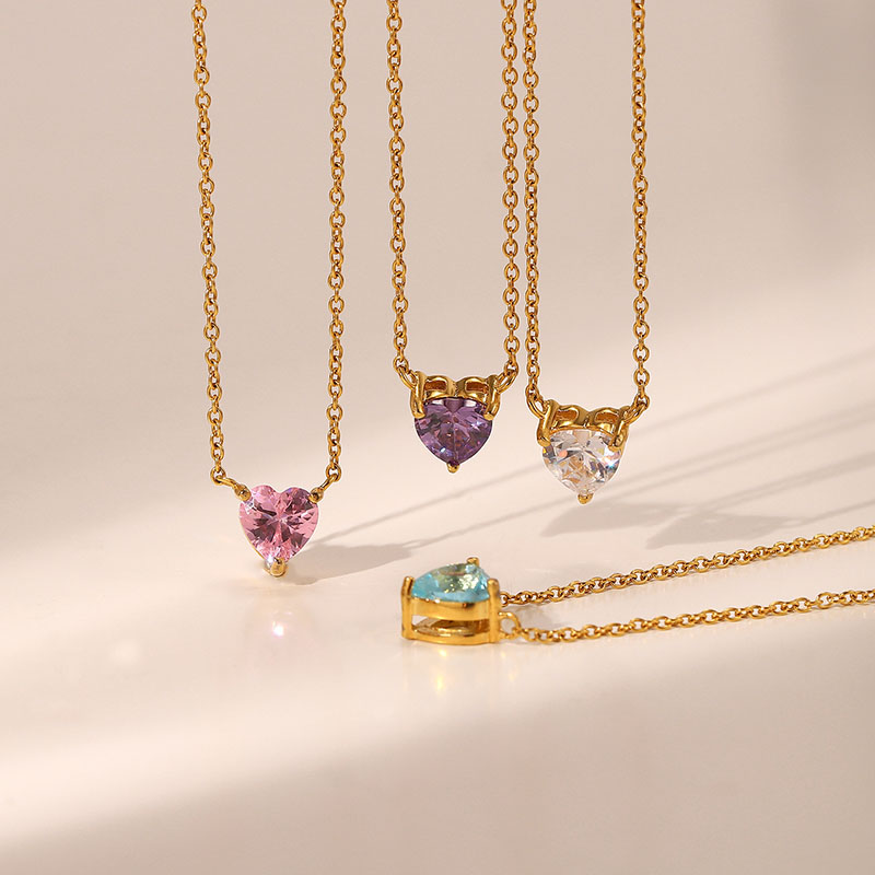 Heart Pendant Necklace Bold Statement Style With Street Luxury - Image 4