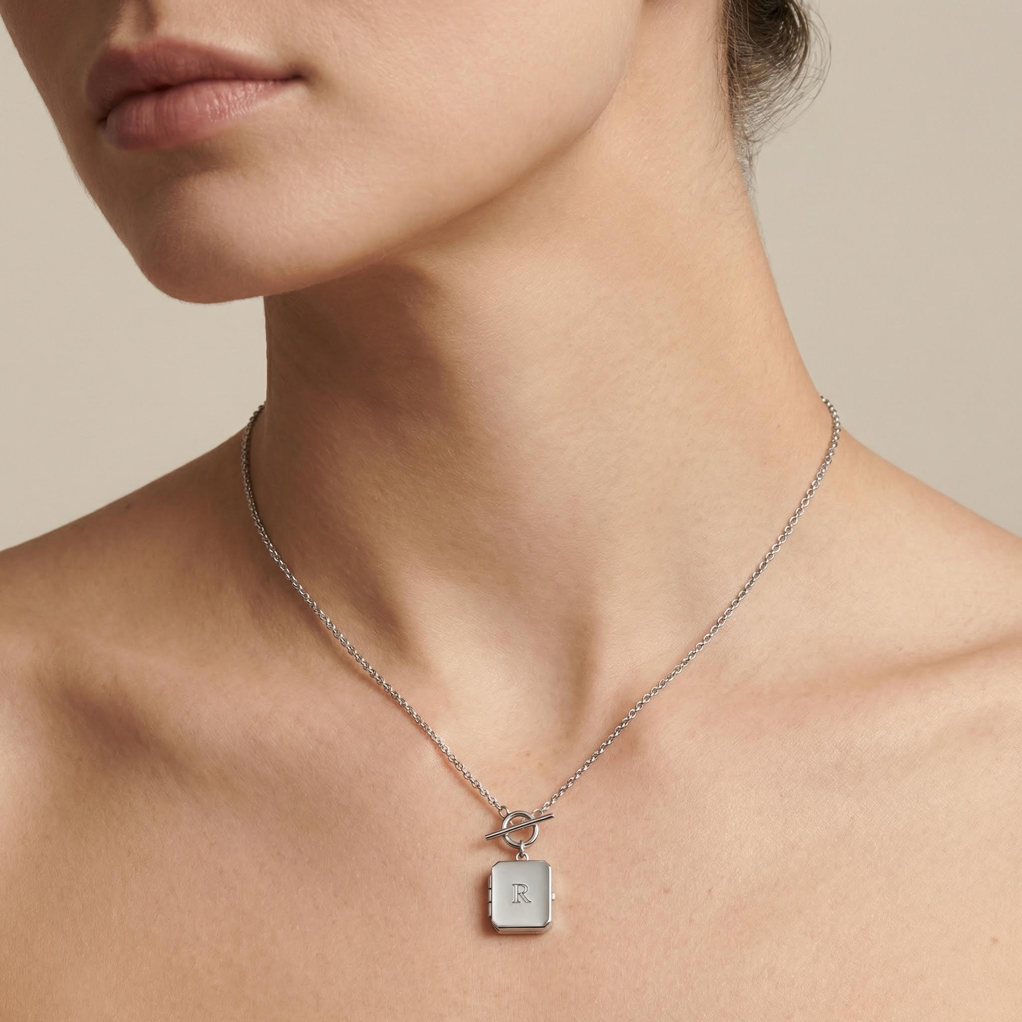 Personlized Octagon Locket Necklace Bold Statement Style With Street Luxury - Image 3