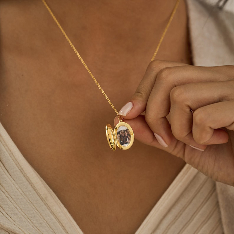 Custom Photo Oval Locket Necklace Pendant With Street Luxury Shine - Image 4
