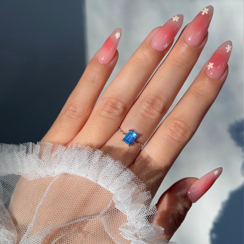Solitaire Baguette Cut Adjustable Chain Ring Gold With Street Luxury Shine - Image 8