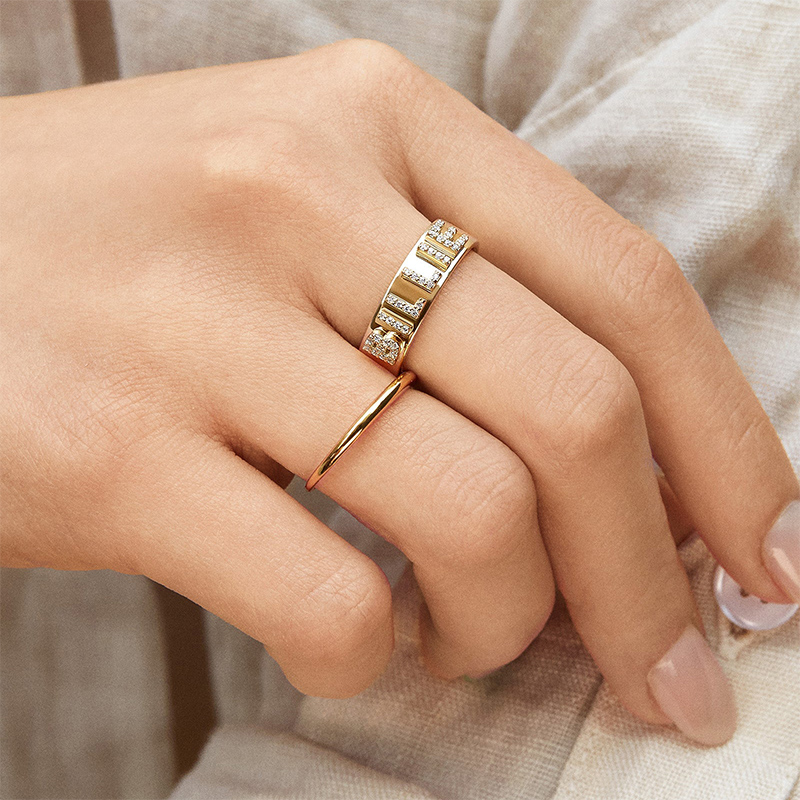 Customized Block Ring Bold Statement Style With Street Luxury - Image 3