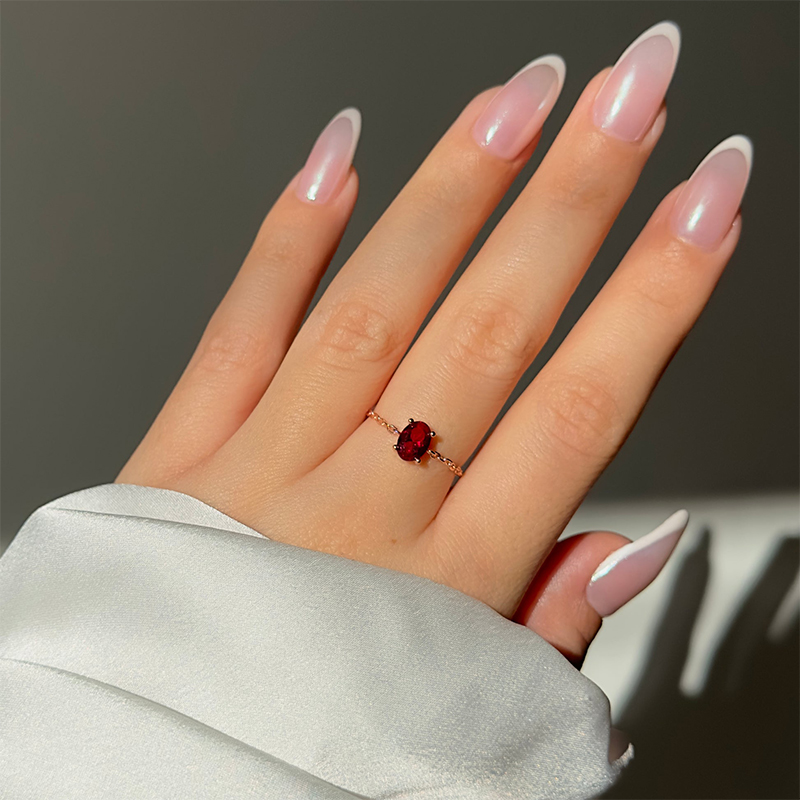 Ruby Chain Ring Bold Statement Style With Street Luxury - Image 4